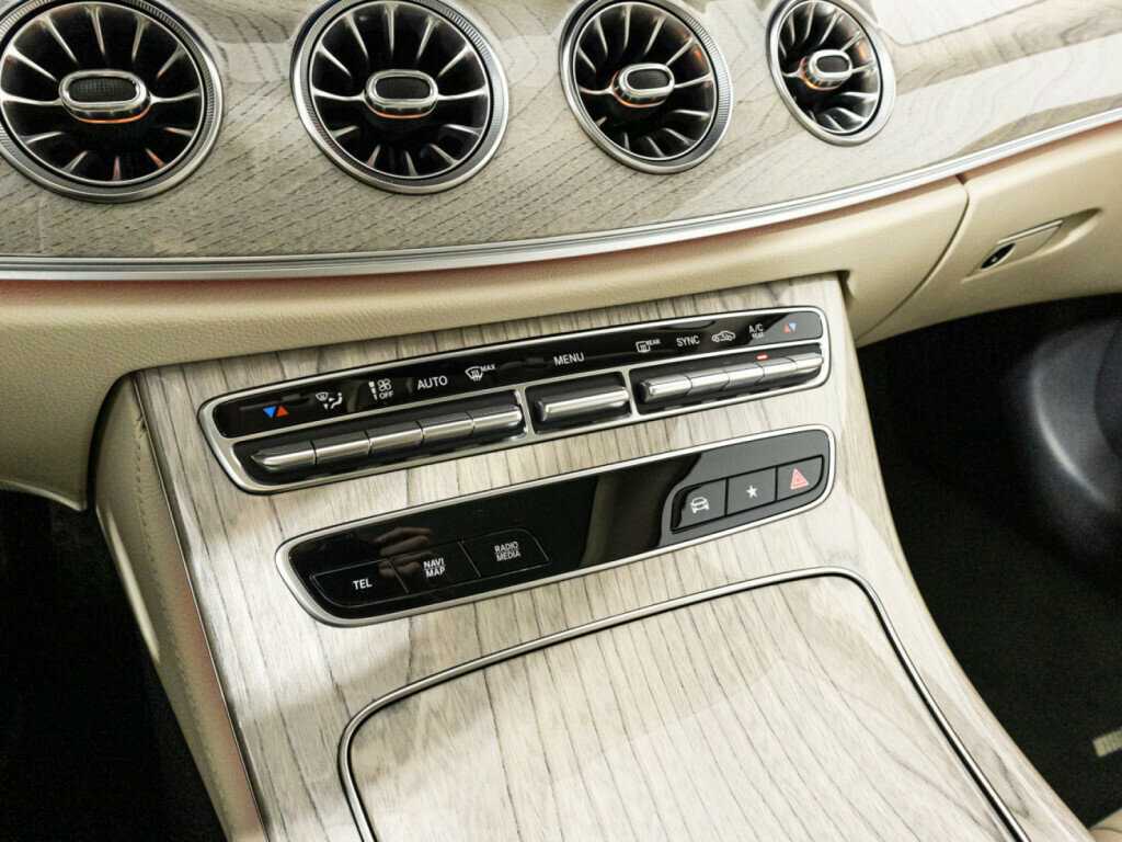 Купить Mercedes-Benz E-Класс 200, 2021, 24 990 км, фото №20