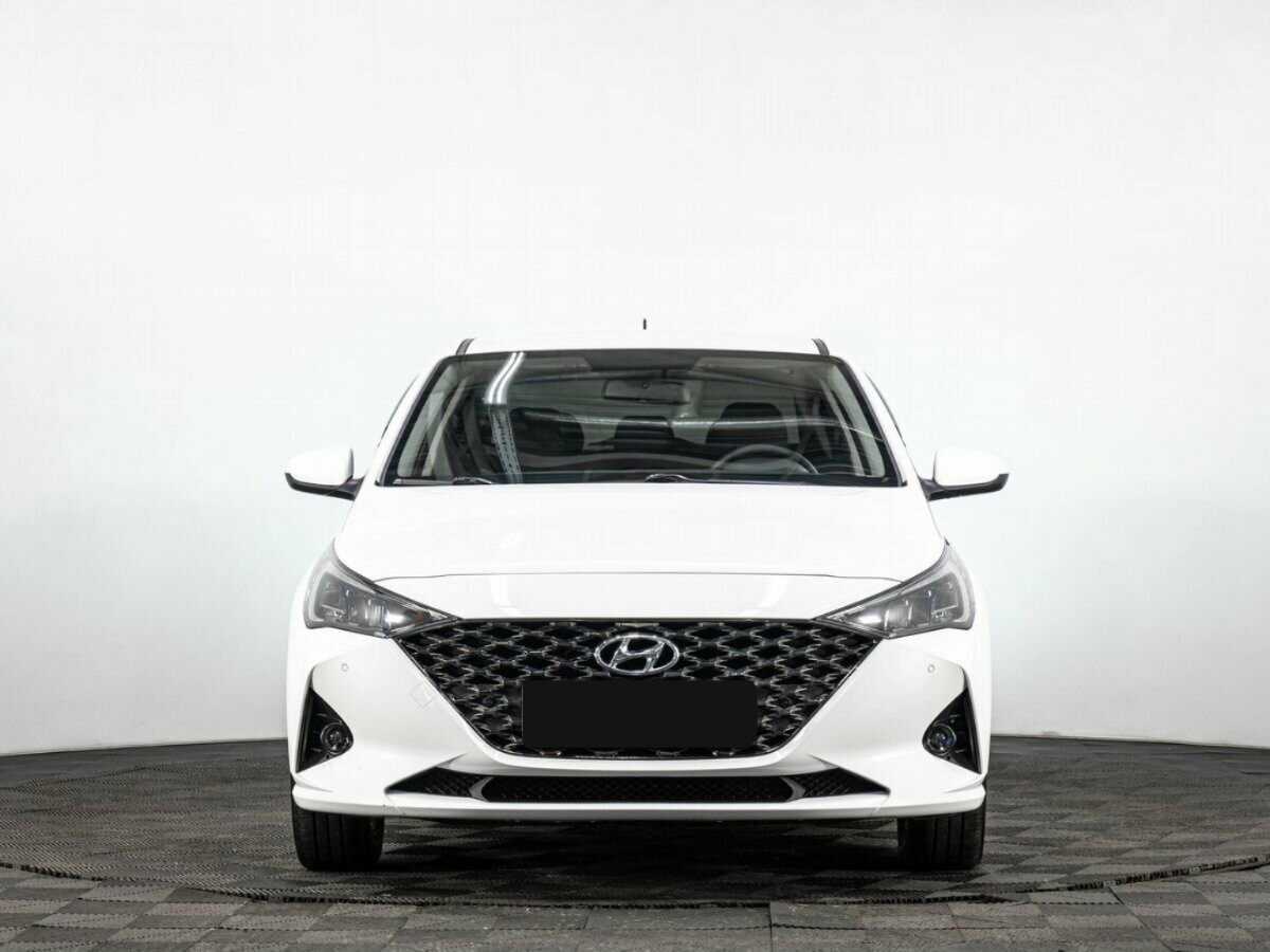 Купить Hyundai Solaris, 2021, 118 318 км, фото №2