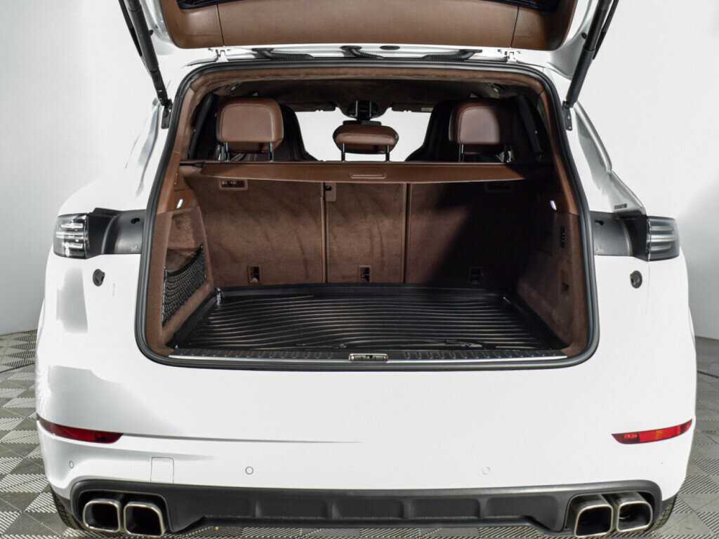 Купить Porsche Cayenne Turbo, 2018, 80 300 км, фото №9