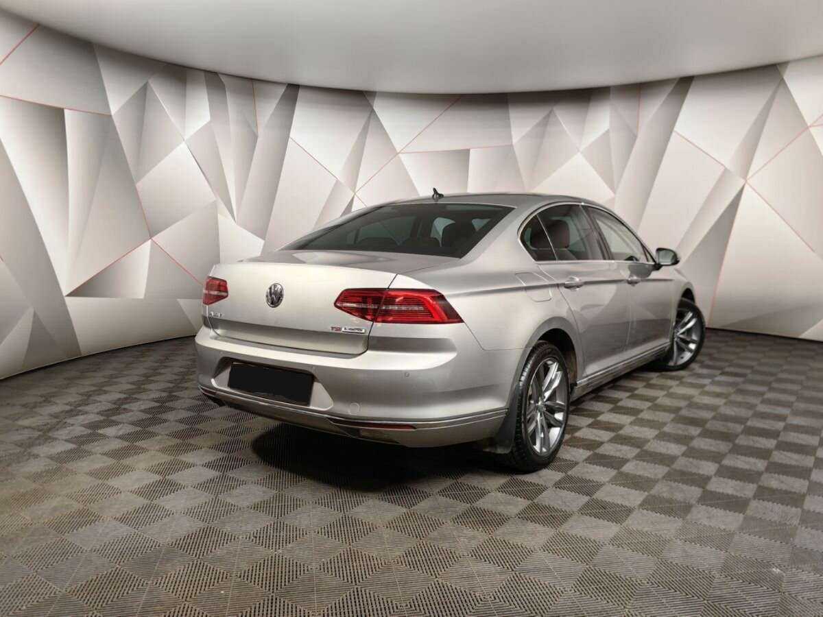 Купить Volkswagen Passat, 2017, 99 391 км, фото №2