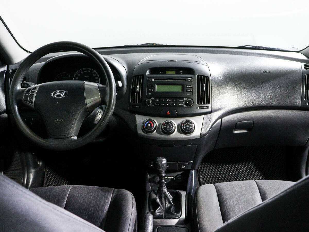 Купить Hyundai Elantra, 2010, 229 768 км, фото №10