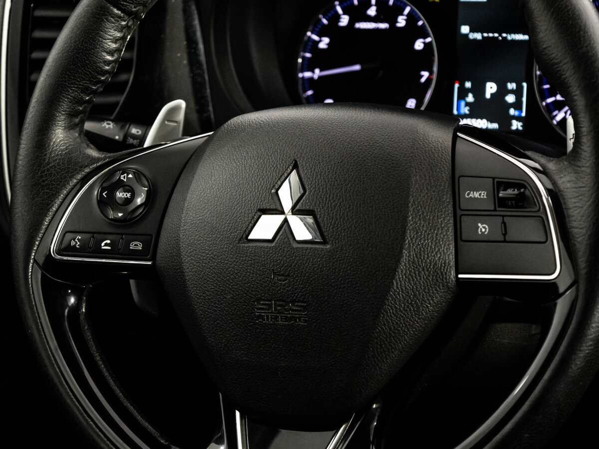 Купить Mitsubishi Outlander III Рестайлинг 2, 2015, 245 490 км, фото №9