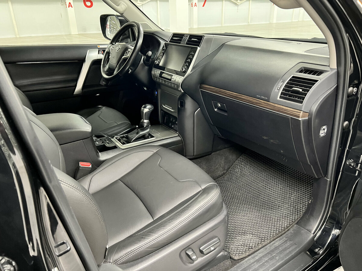 Купить Toyota Land Cruiser Prado 150 Series Рестайлинг 3, 2020, 63 879 км, фото №11