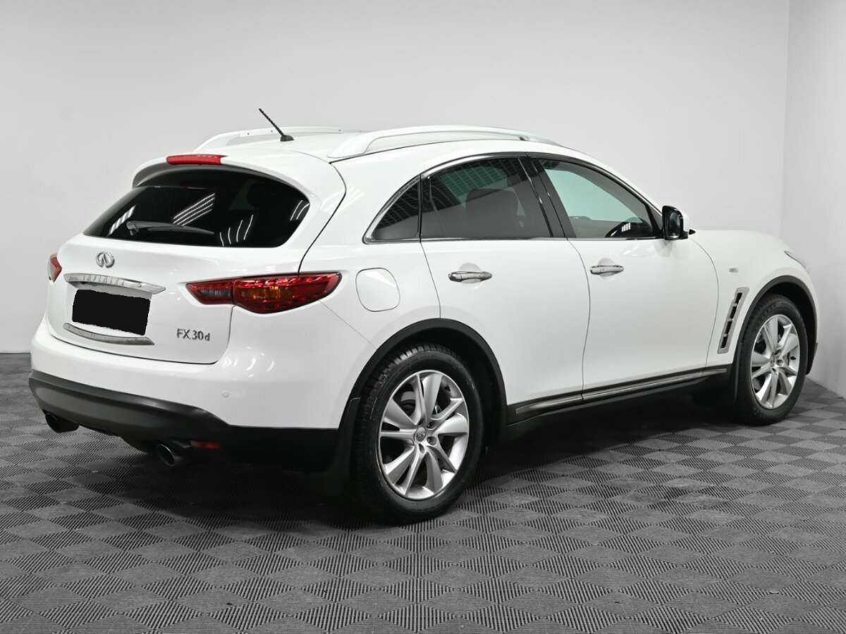 Купить Infiniti FX30d, 2012, 172 000 км, фото №2