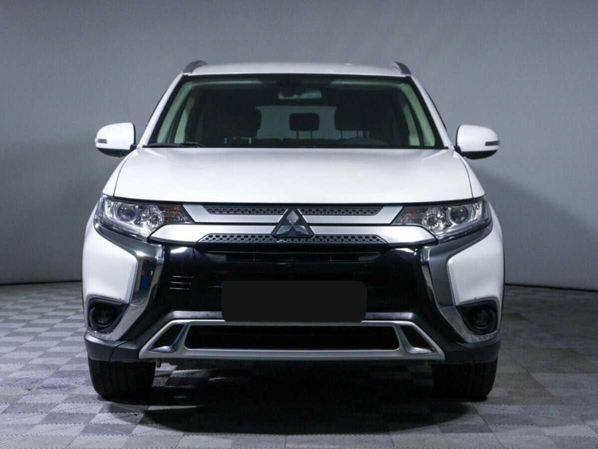 Купить Mitsubishi Outlander, 2018, 60 120 км, фото №2