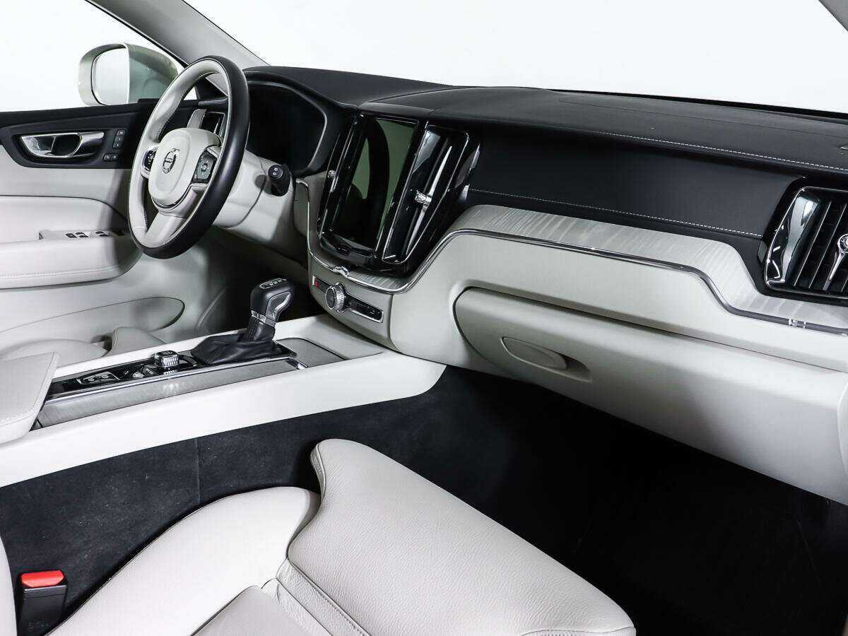 Купить Volvo XC60, 2021, 42 138 км, фото №9
