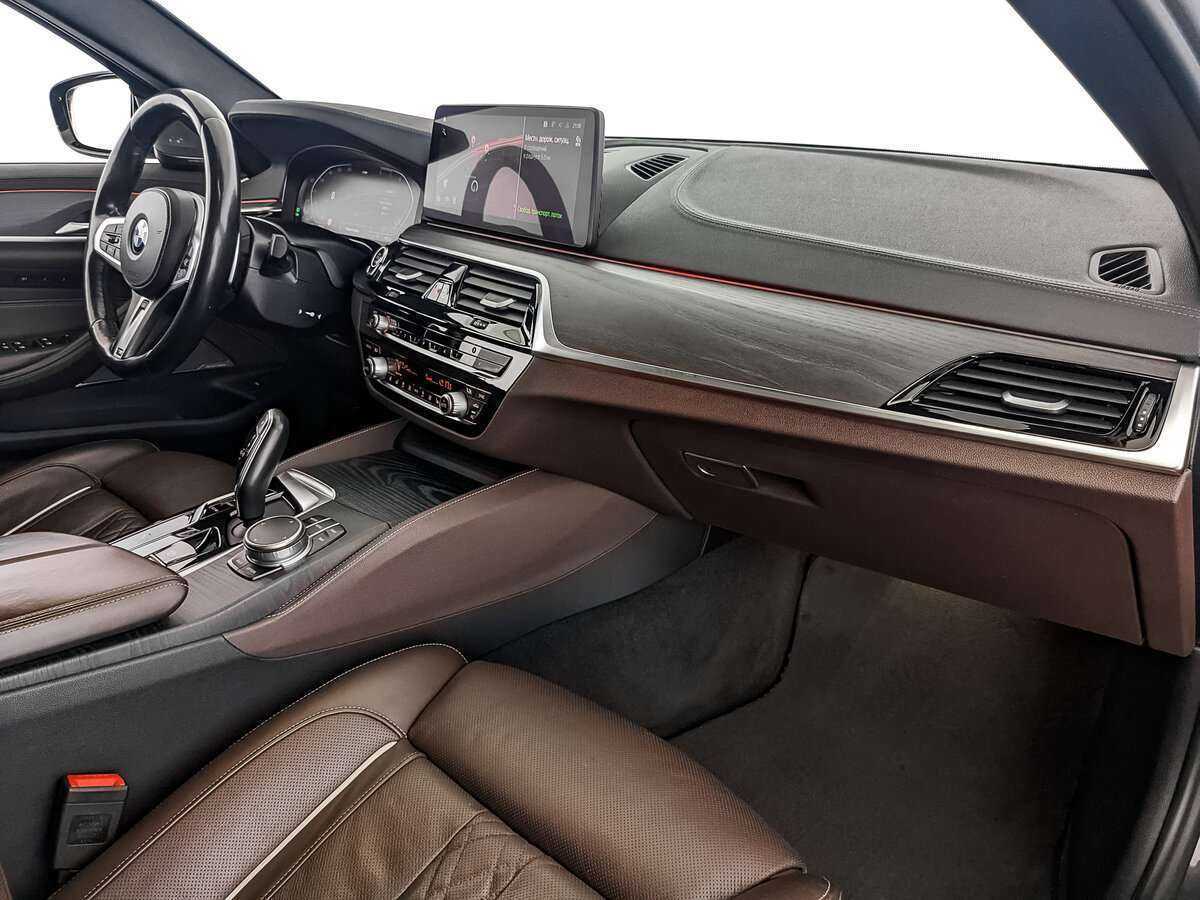 Купить BMW 5 серии 530d xDrive, 2020, 84 306 км, фото №9