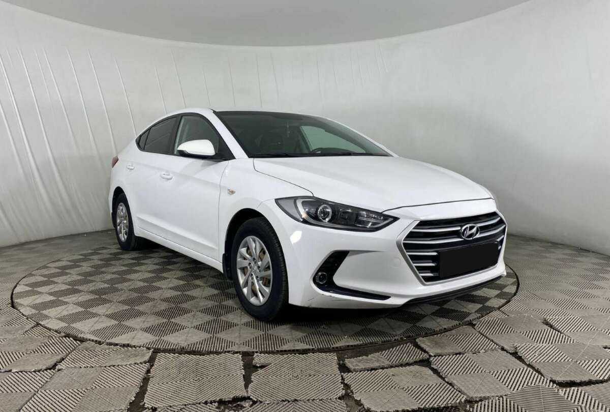 Купить Hyundai Elantra, 2017, 132 960 км, фото №3