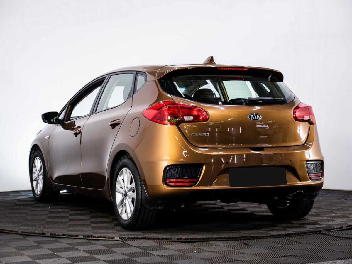 Купить Kia Ceed, 2017, 142 000 км, фото №4