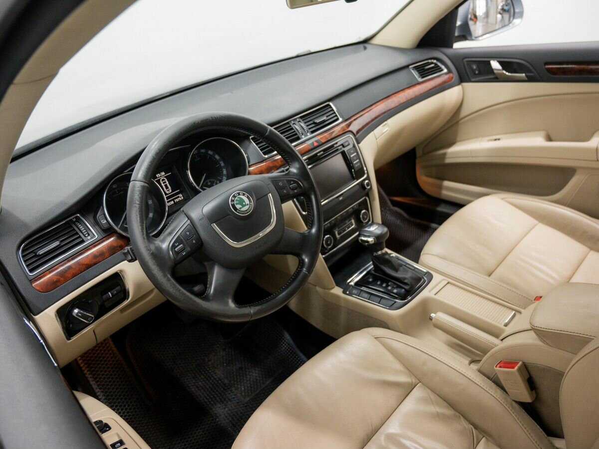 Купить Skoda Superb, 2012, 288 337 км, фото №14