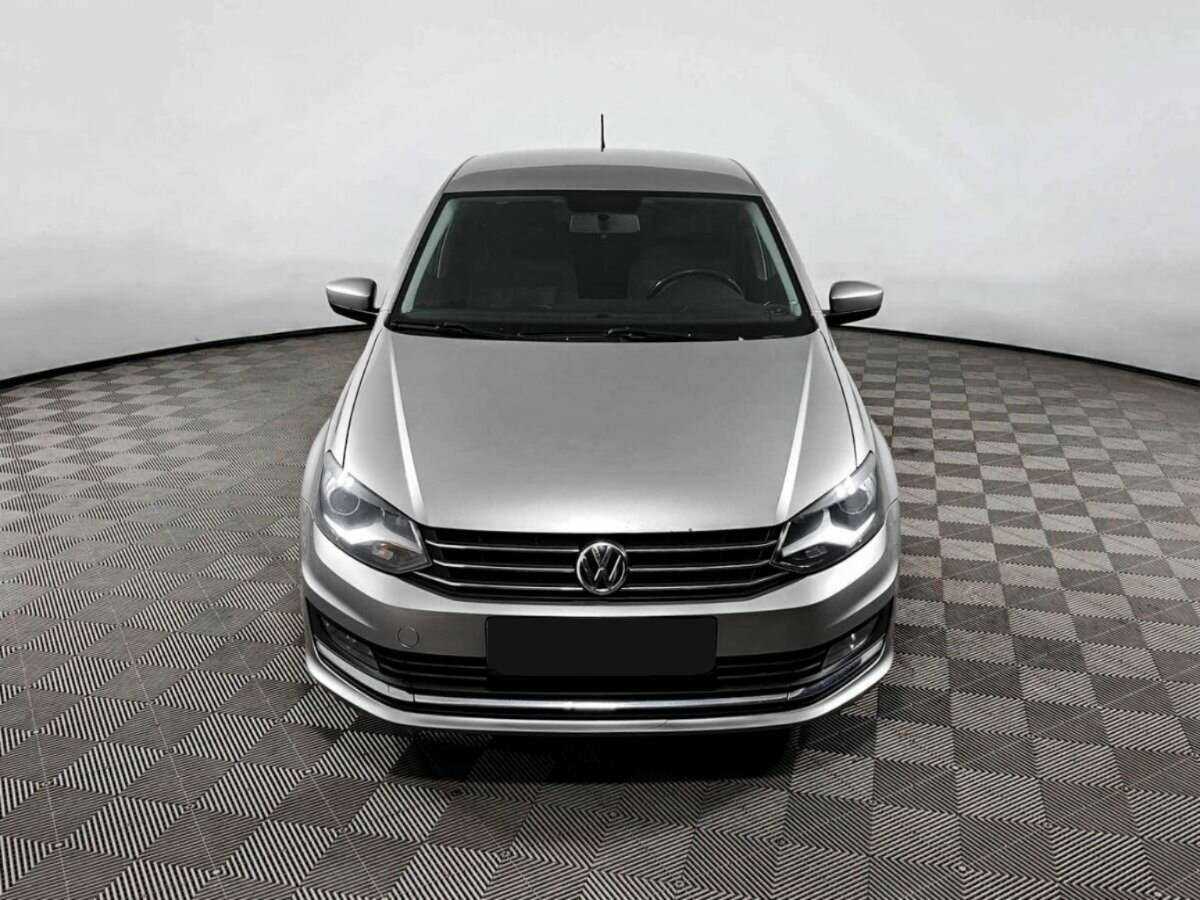 Купить Volkswagen Polo, 2017, 160 000 км, фото №2