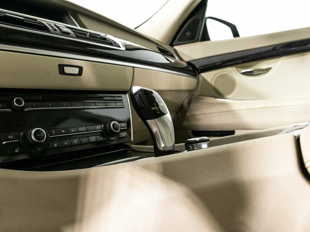 Купить BMW 5 серии Gran Turismo 530d xDrive, 2012, 223 327 км, фото №19
