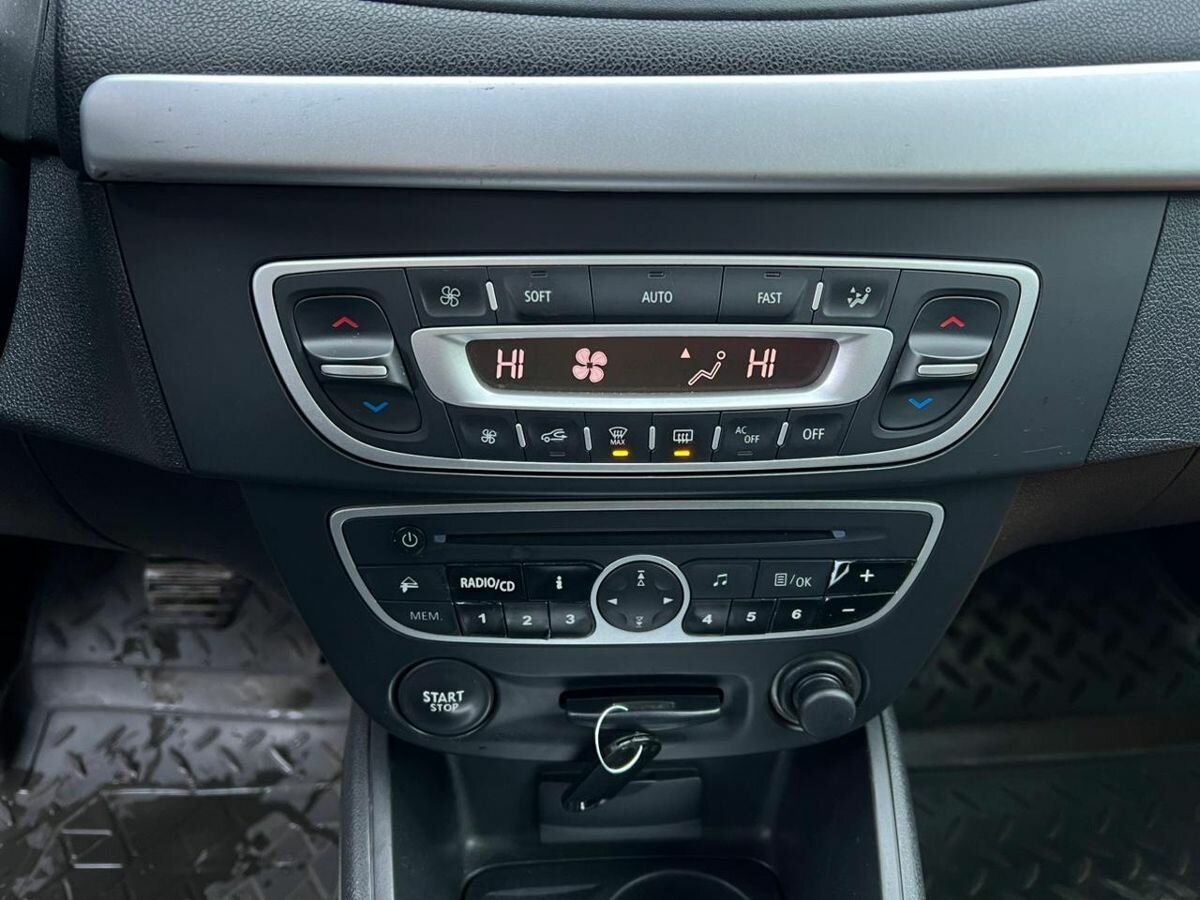 Купить Renault Fluence I, 2010, 206 385 км, фото №14