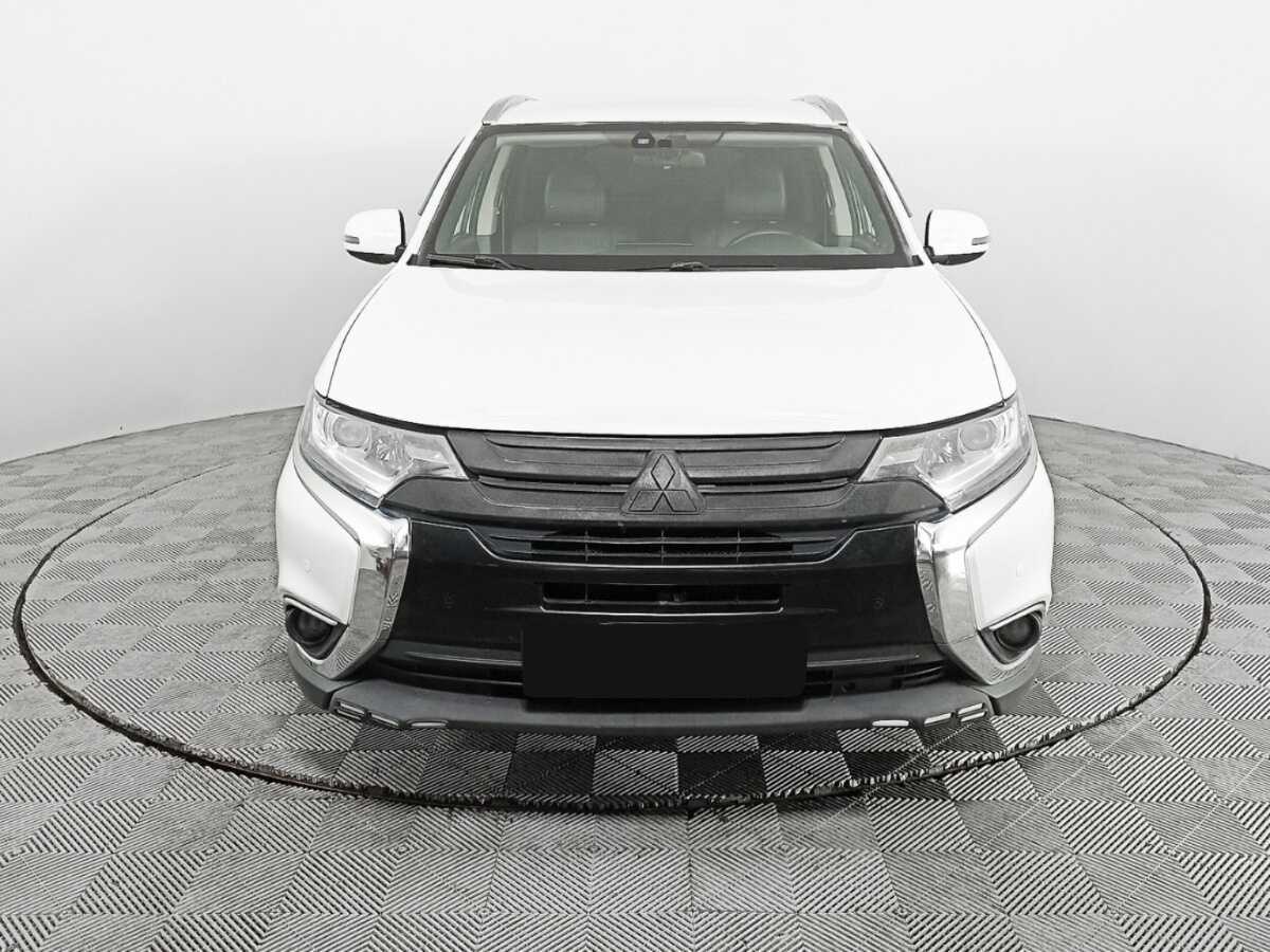 Купить Mitsubishi Outlander, 2018, 167 301 км, фото №2