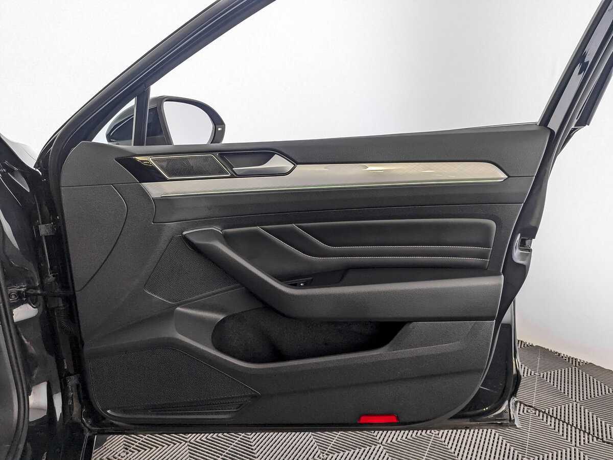 Купить Volkswagen Passat, 2021, 36 984 км, фото №25