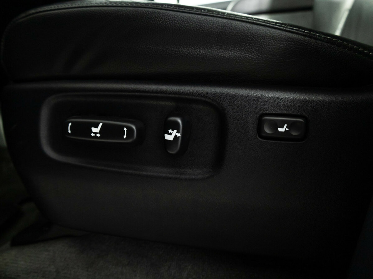 Купить Toyota Land Cruiser 200 Series, 2011, 144 791 км, фото №12