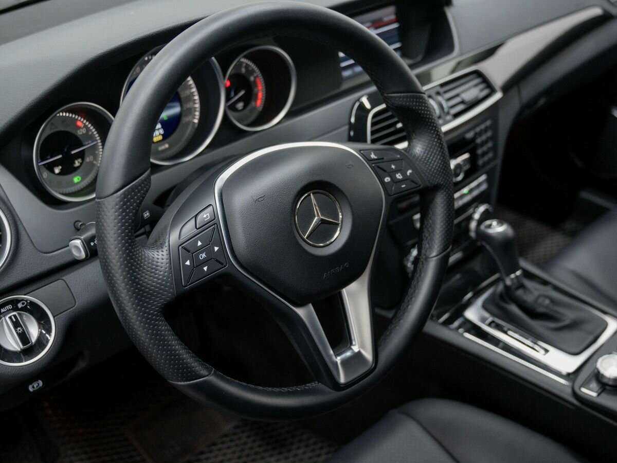 Купить Mercedes-Benz C-Класс 250, 2013, 81 000 км, фото №17
