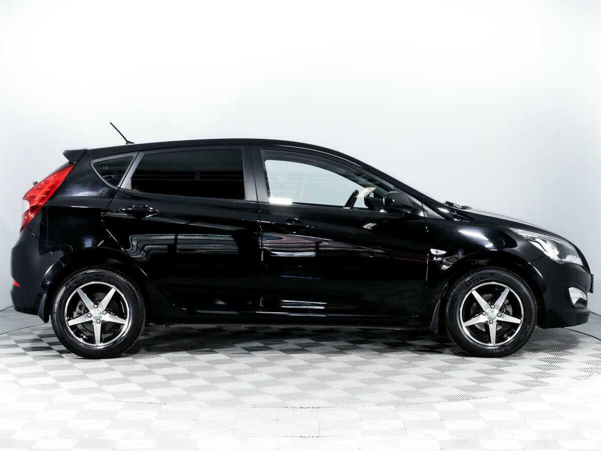 Купить Hyundai Solaris, 2015, 24 213 км, фото №4