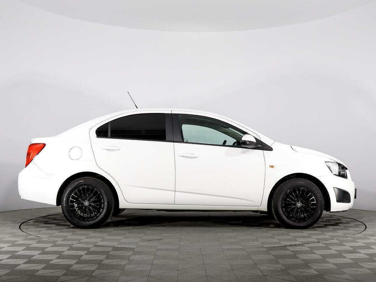 Купить Chevrolet Aveo, 2012, 145 155 км, фото №4
