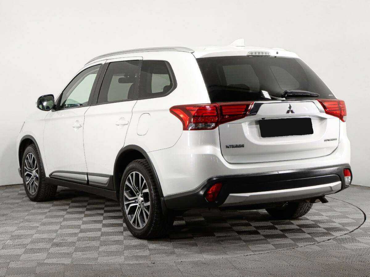 Купить Mitsubishi Outlander, 2017, 108 883 км, фото №6