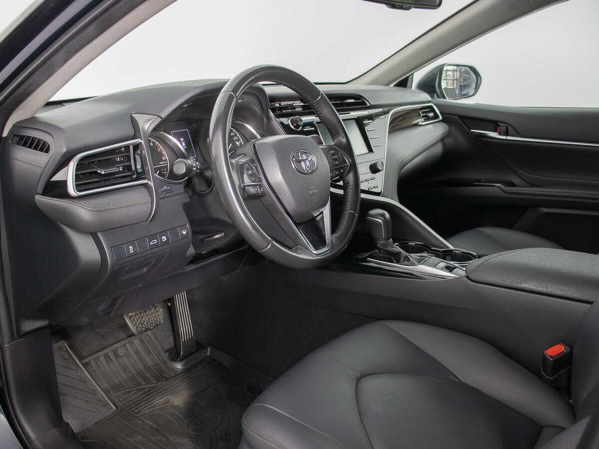 Купить Toyota Camry, 2018, 59 622 км, фото №12