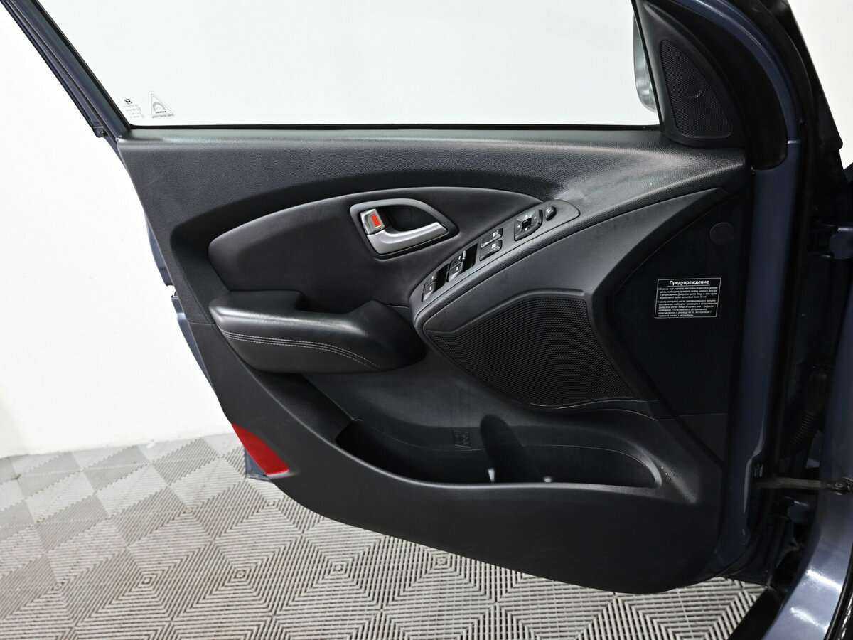 Купить Hyundai ix35, 2012, 128 000 км, фото №5