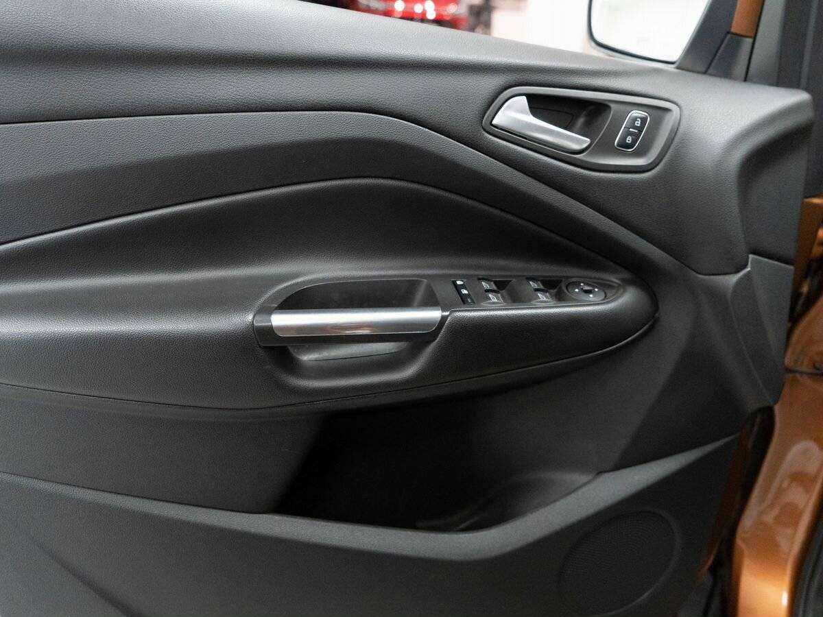 Купить Ford Kuga, 2017, 148 300 км, фото №14