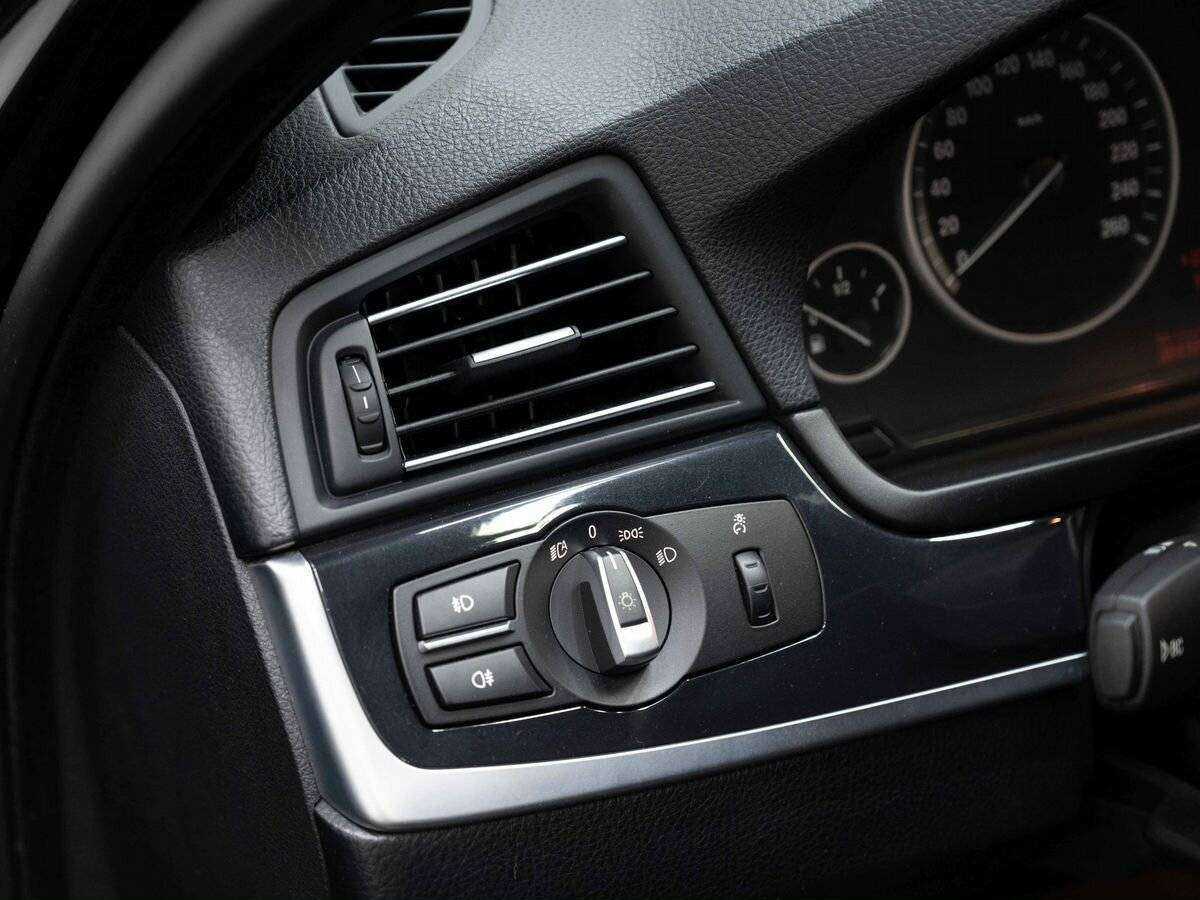 Купить BMW 5 серии 528i, 2012, 204 087 км, фото №19