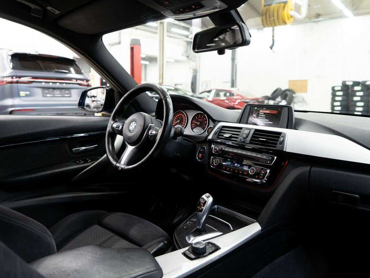 Купить BMW 3 серии 320i xDrive, 2016, 110 000 км, фото №17