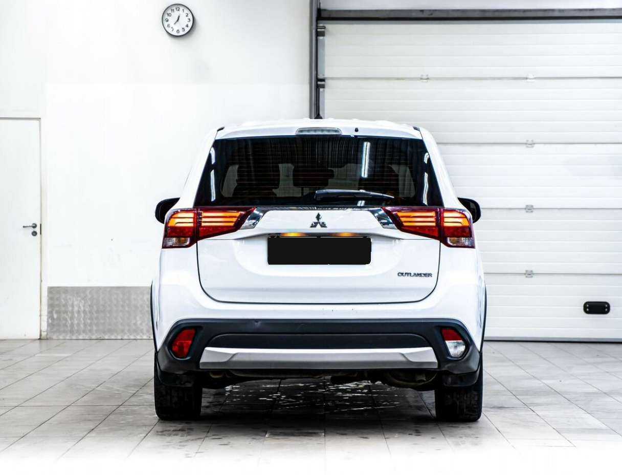 Купить Mitsubishi Outlander, 2015, 140 000 км, фото №5