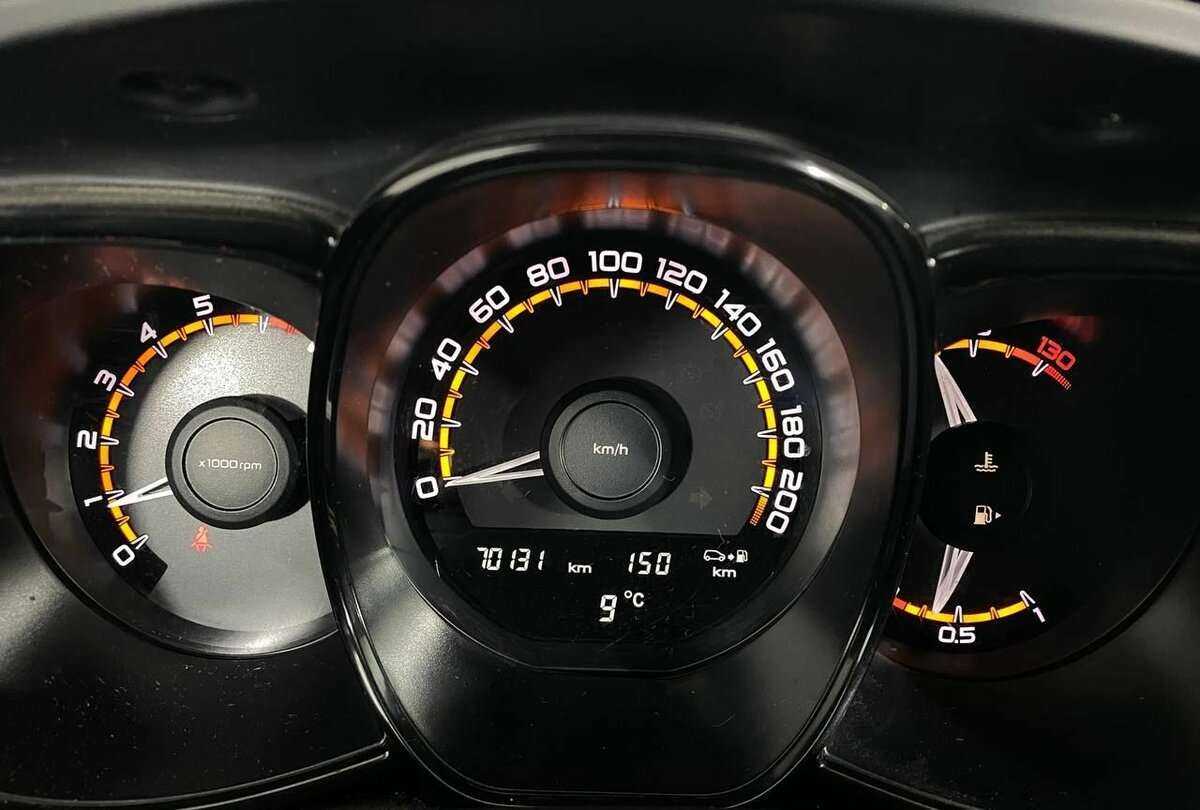 Купить Lada (ВАЗ) Vesta SW, 2019, 70 201 км, фото №10