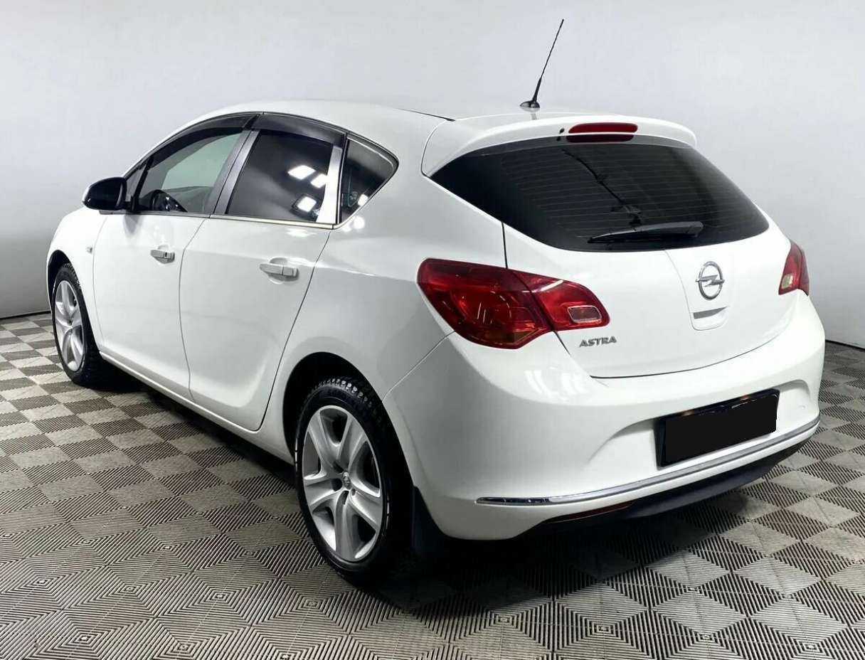 Купить Opel Astra, 2012, 110 000 км, фото №5