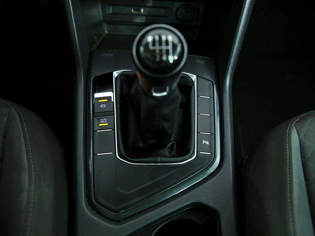 Купить Volkswagen Tiguan, 2017, 260 280 км, фото №14