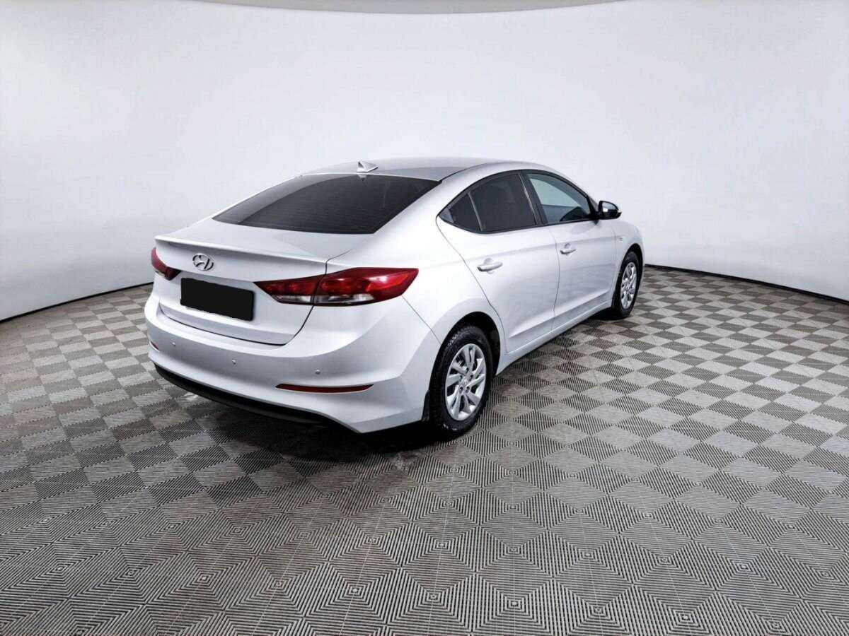 Купить Hyundai Elantra, 2017, 133 552 км, фото №5
