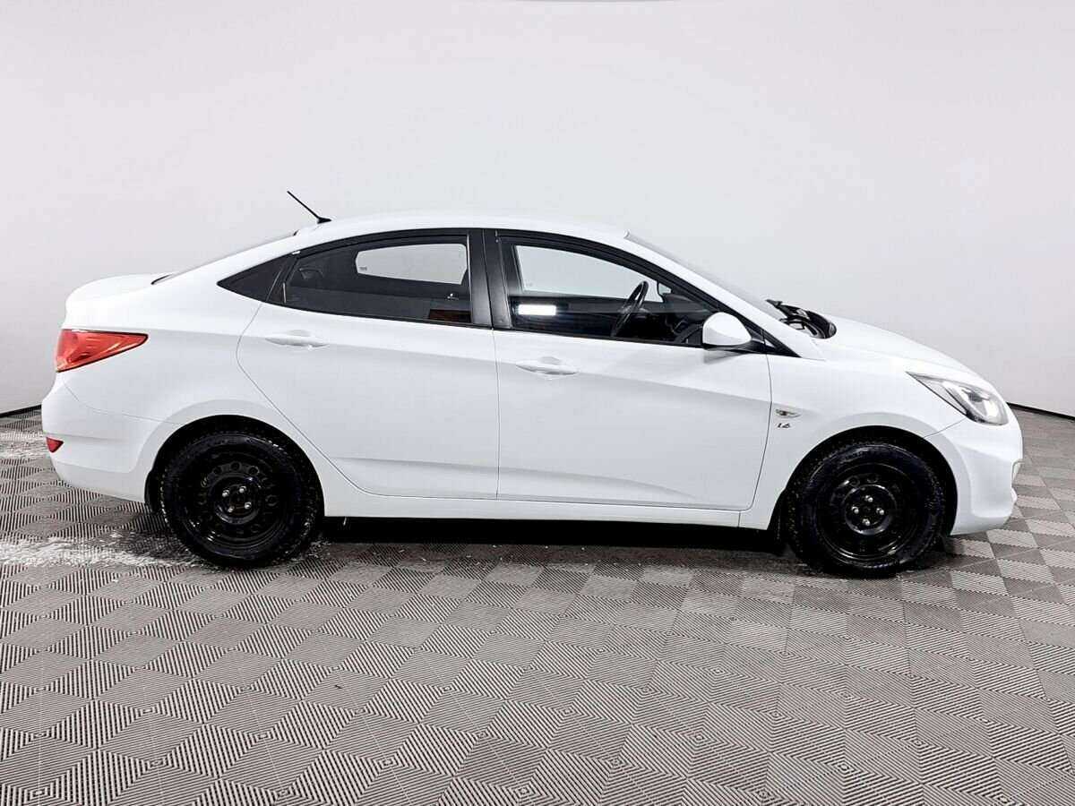 Купить Hyundai Solaris, 2013, 179 198 км, фото №4