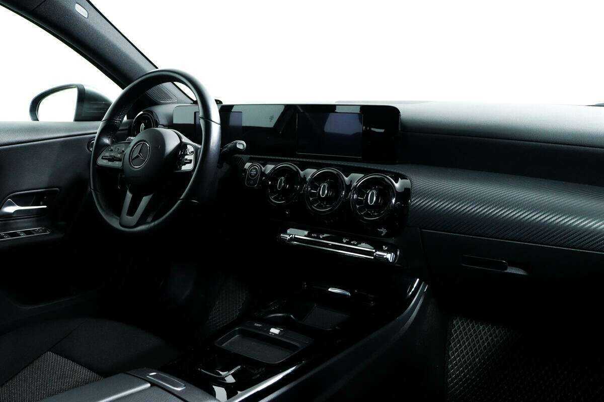 Купить Mercedes-Benz A-Класс 200, 2019, 82 150 км, фото №9