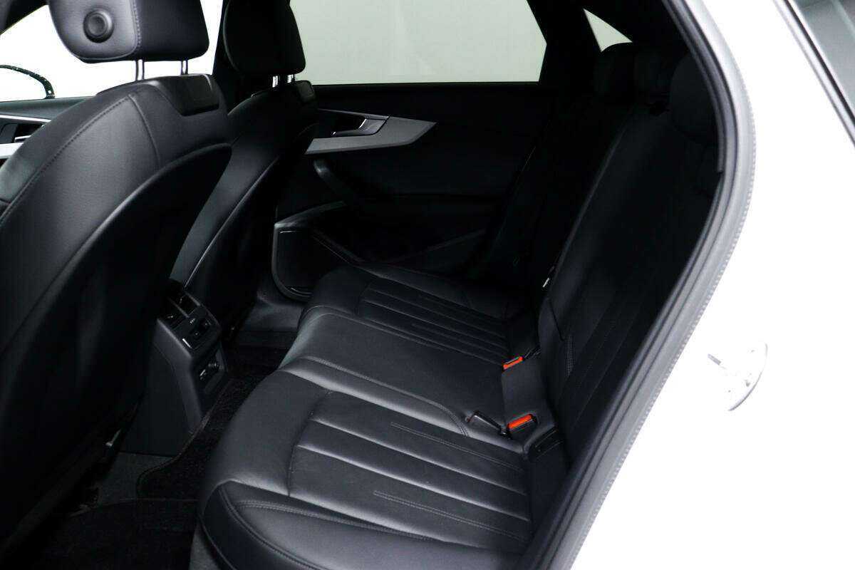 Купить Audi A4, 2019, 39 331 км, фото №12