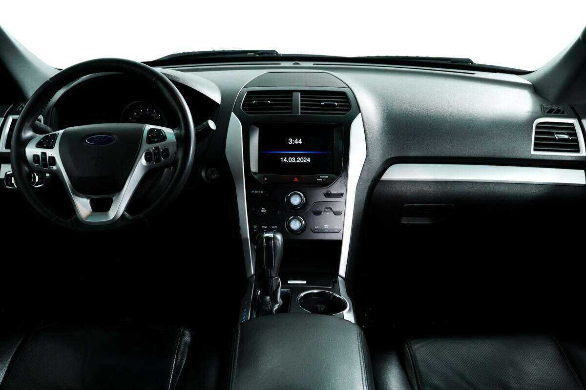 Купить Ford Explorer, 2015, 130 979 км, фото №11