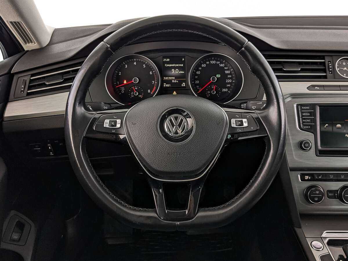 Купить Volkswagen Passat, 2016, 61 012 км, фото №17