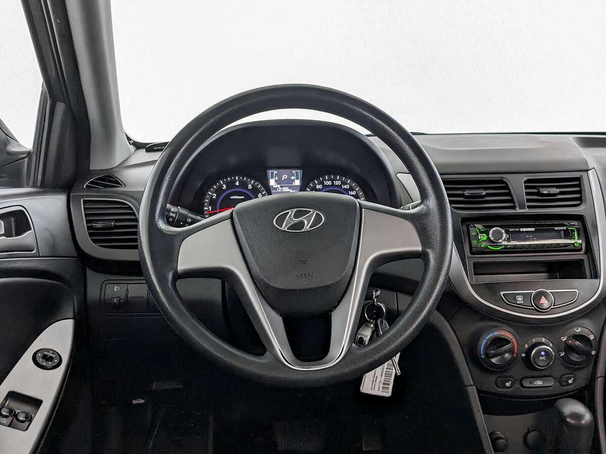 Купить Hyundai Solaris, 2014, 92 093 км, фото №17