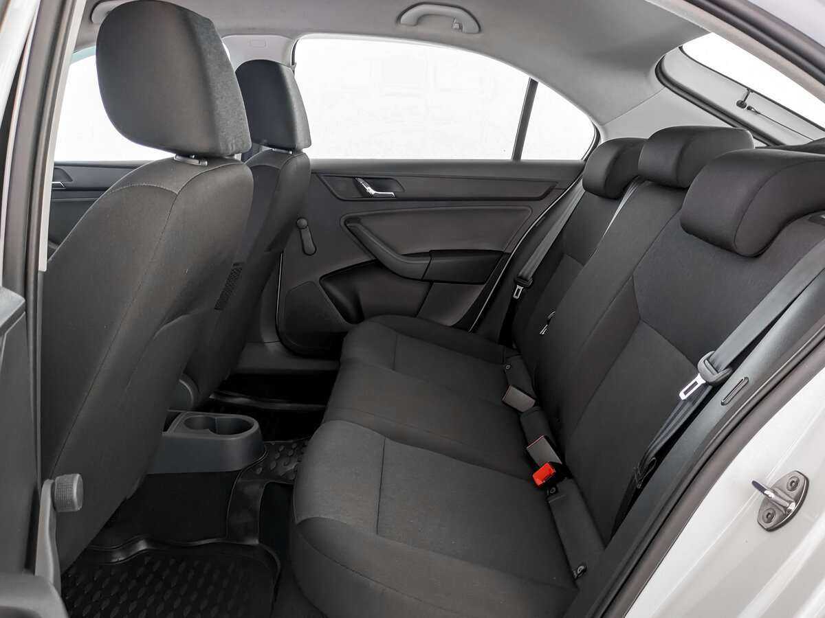 Купить Skoda Rapid, 2017, 108 276 км, фото №11