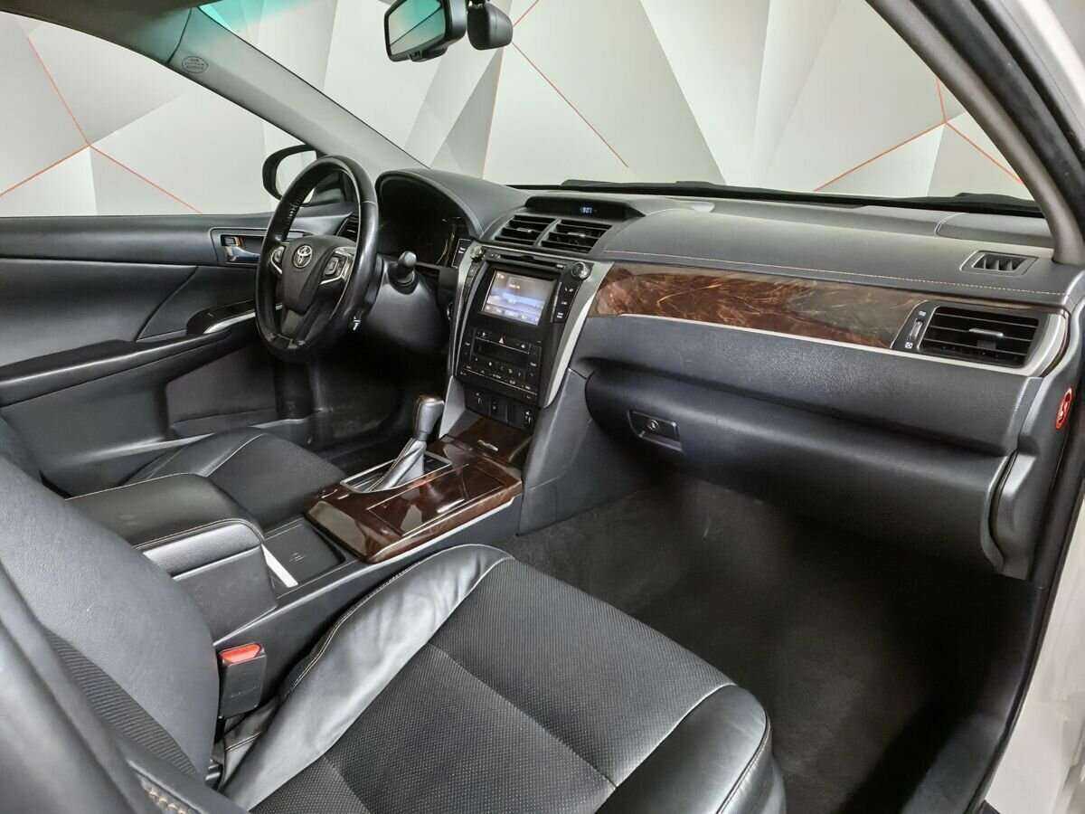 Купить Toyota Camry, 2017, 188 519 км, фото №9