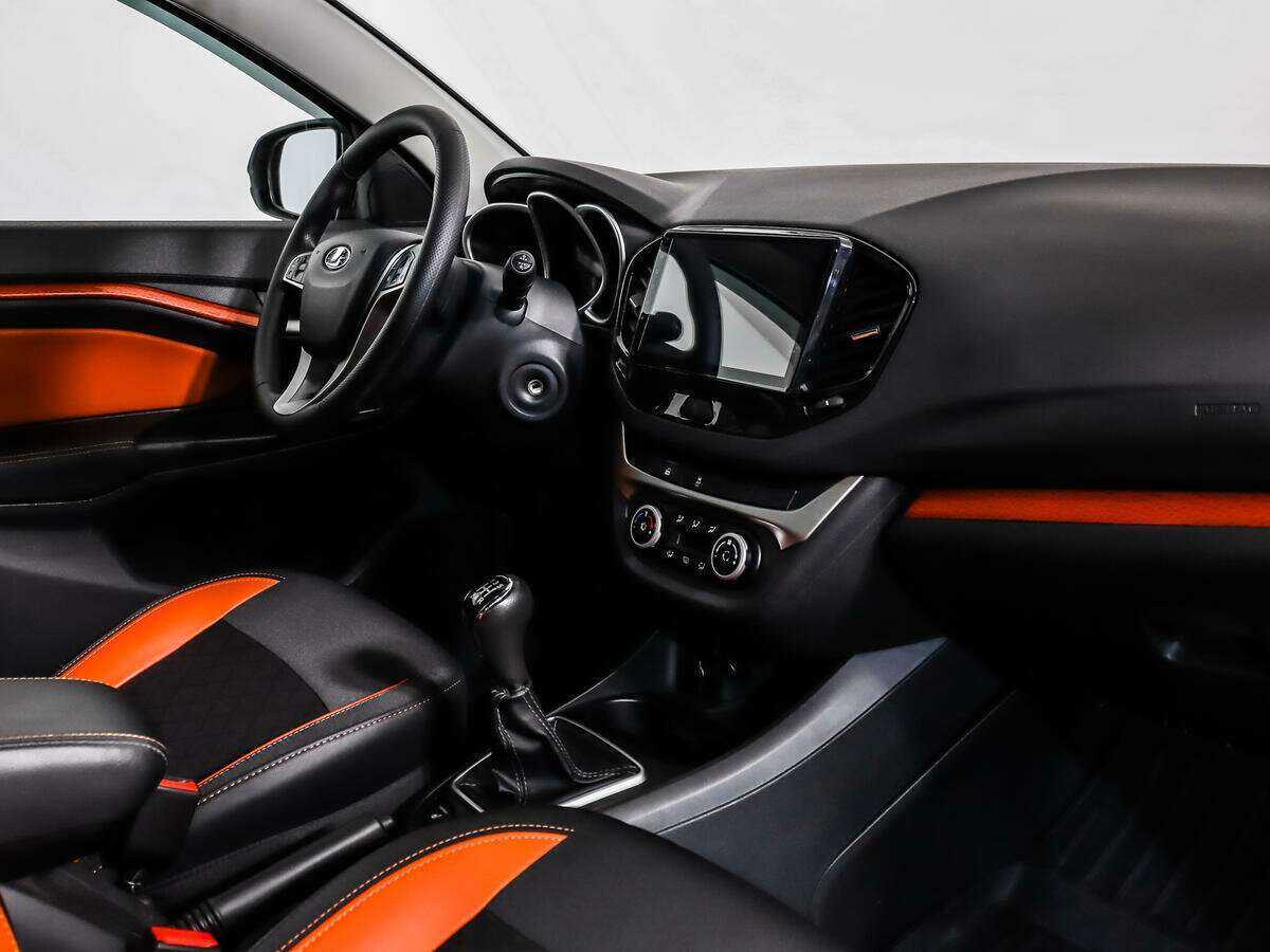 Купить Lada (ВАЗ) Vesta SW Cross, 2020, 153 398 км, фото №8