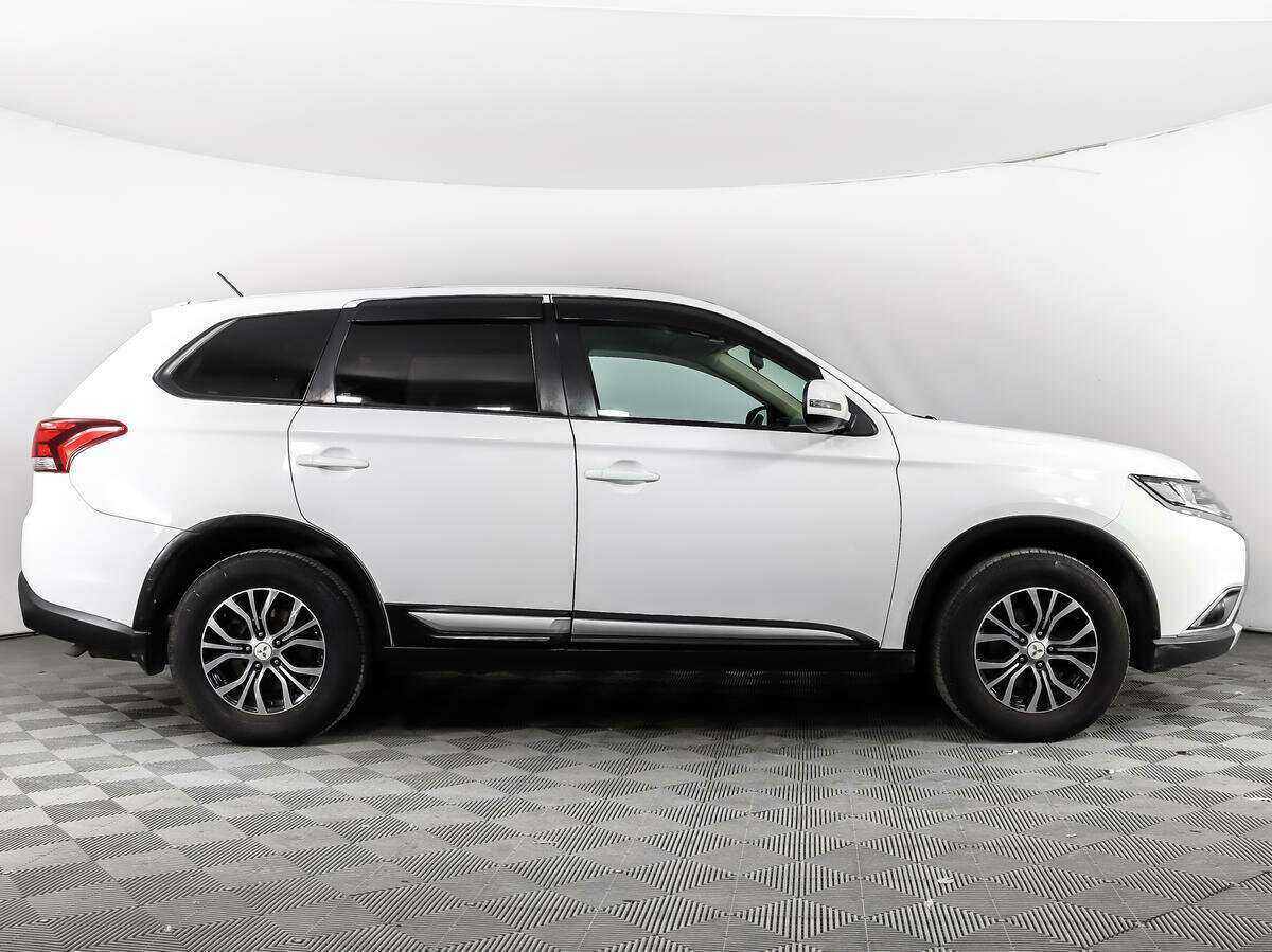 Купить Mitsubishi Outlander, 2016, 140 397 км, фото №4