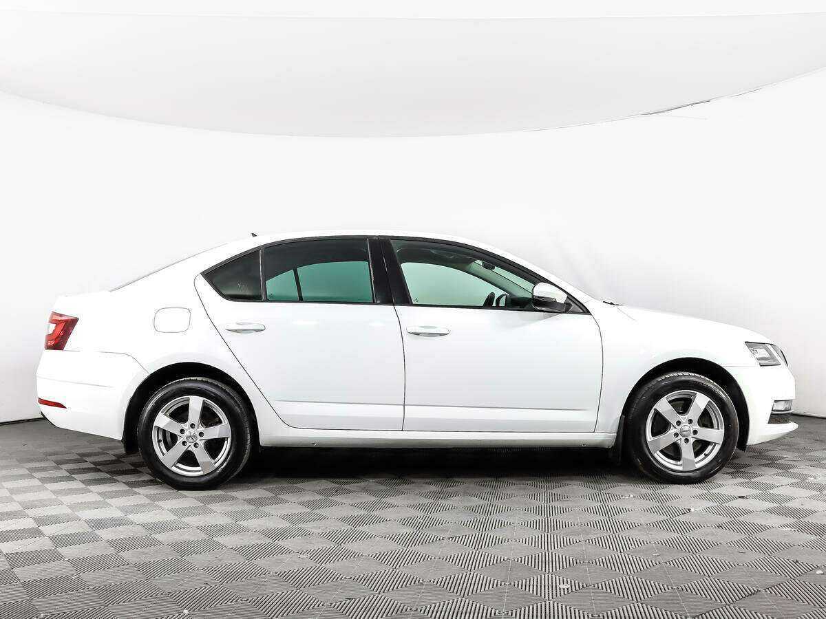 Купить Skoda Octavia, 2018, 74 962 км, фото №4