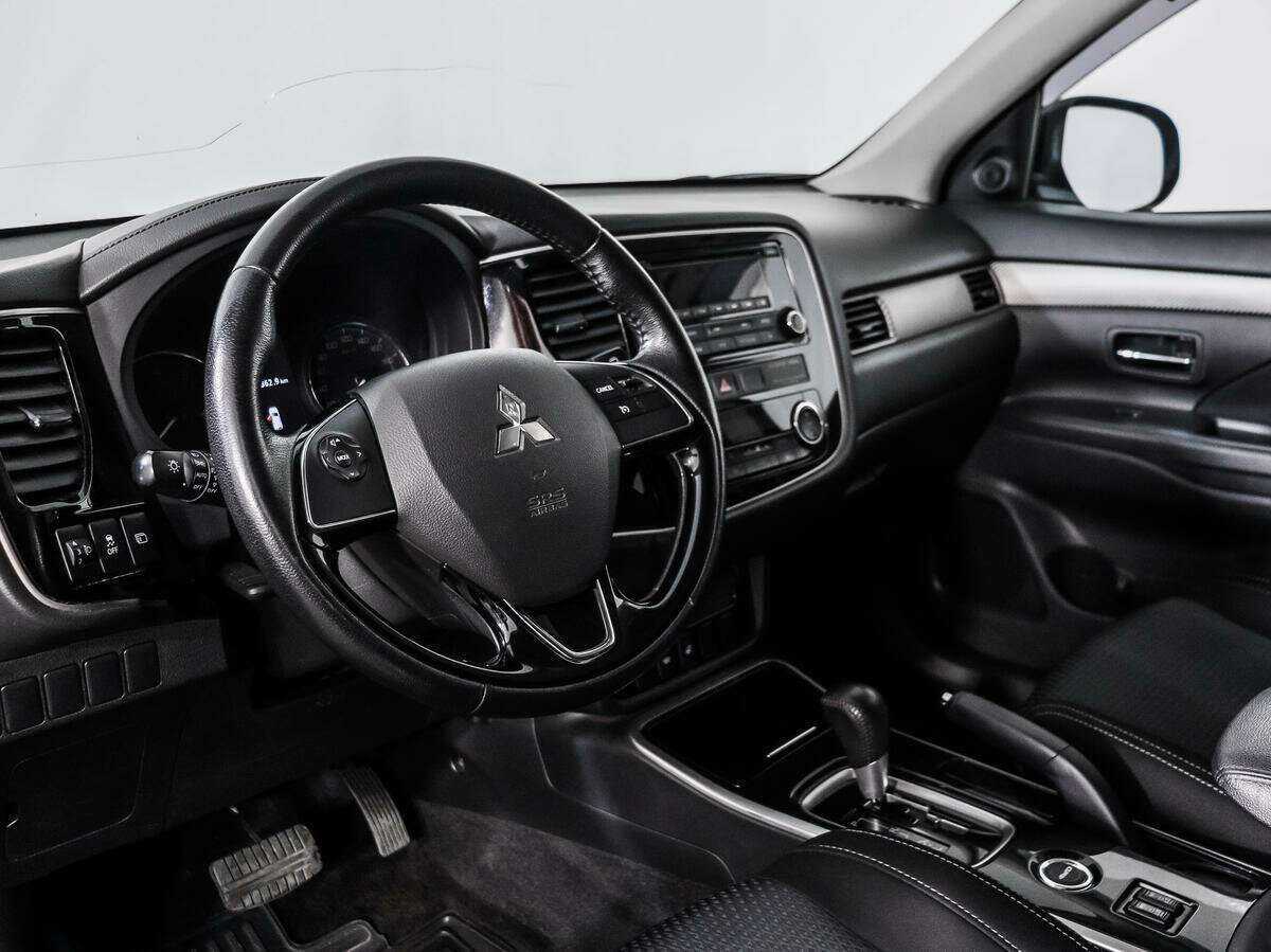 Купить Mitsubishi Outlander, 2018, 202 715 км, фото №8