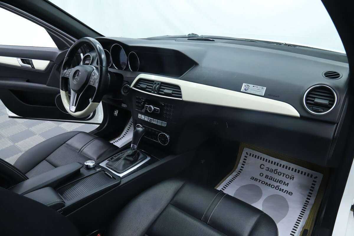 Купить Mercedes-Benz C-Класс 180, 2014, 121 500 км, фото №14