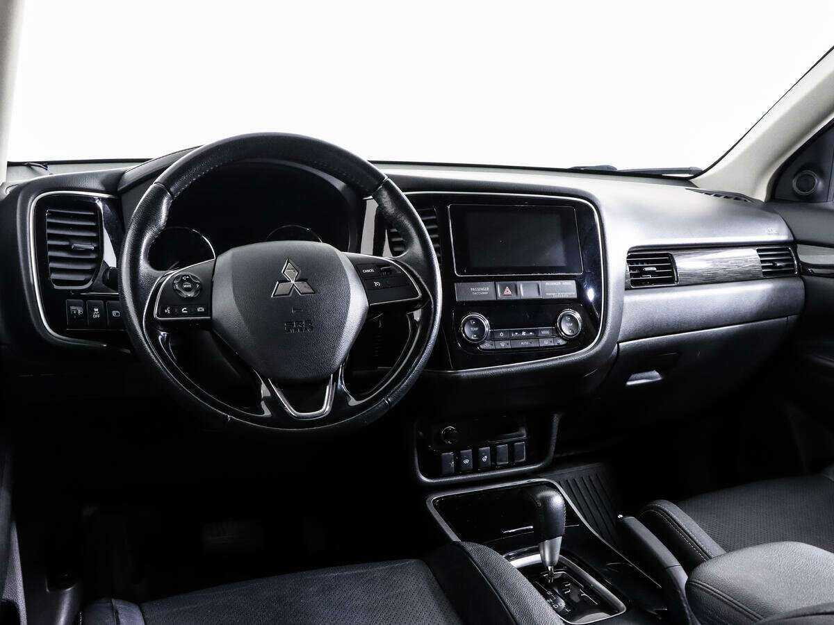 Купить Mitsubishi Outlander, 2018, 135 735 км, фото №9