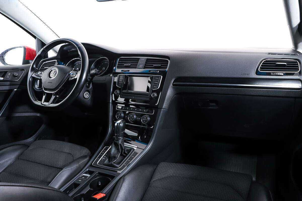 Купить Volkswagen Golf, 2013, 181 000 км, фото №9