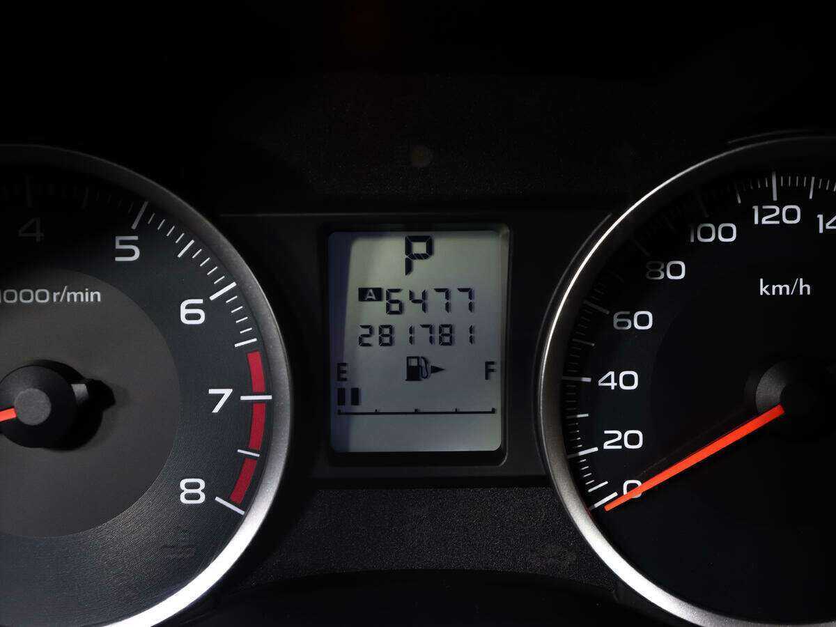 Купить Subaru XV, 2012, 281 780 км, фото №17